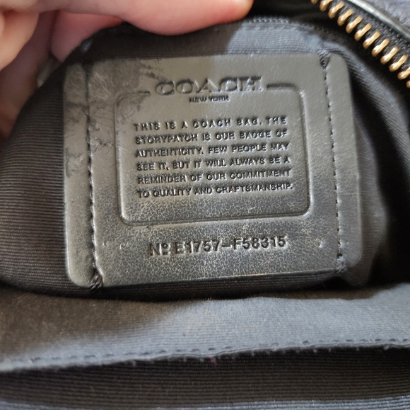 Woman's small Coach backpack - Picture 9 of 12